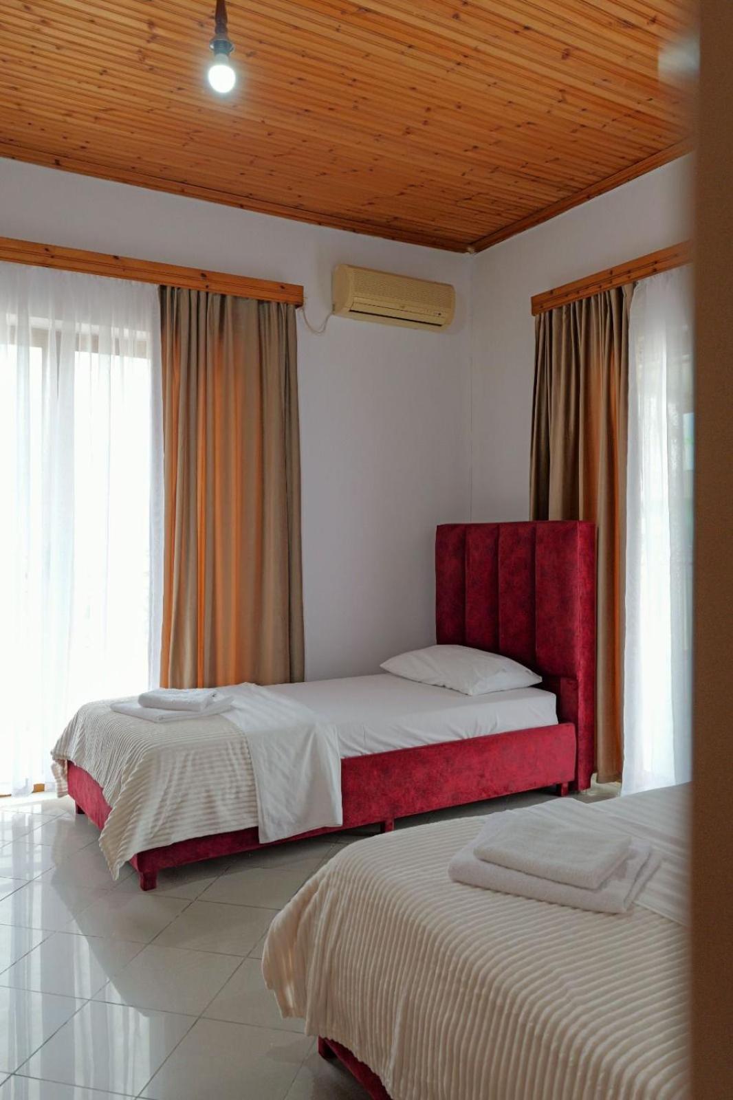 Hotel Eden Sarande Ngoại thất bức ảnh